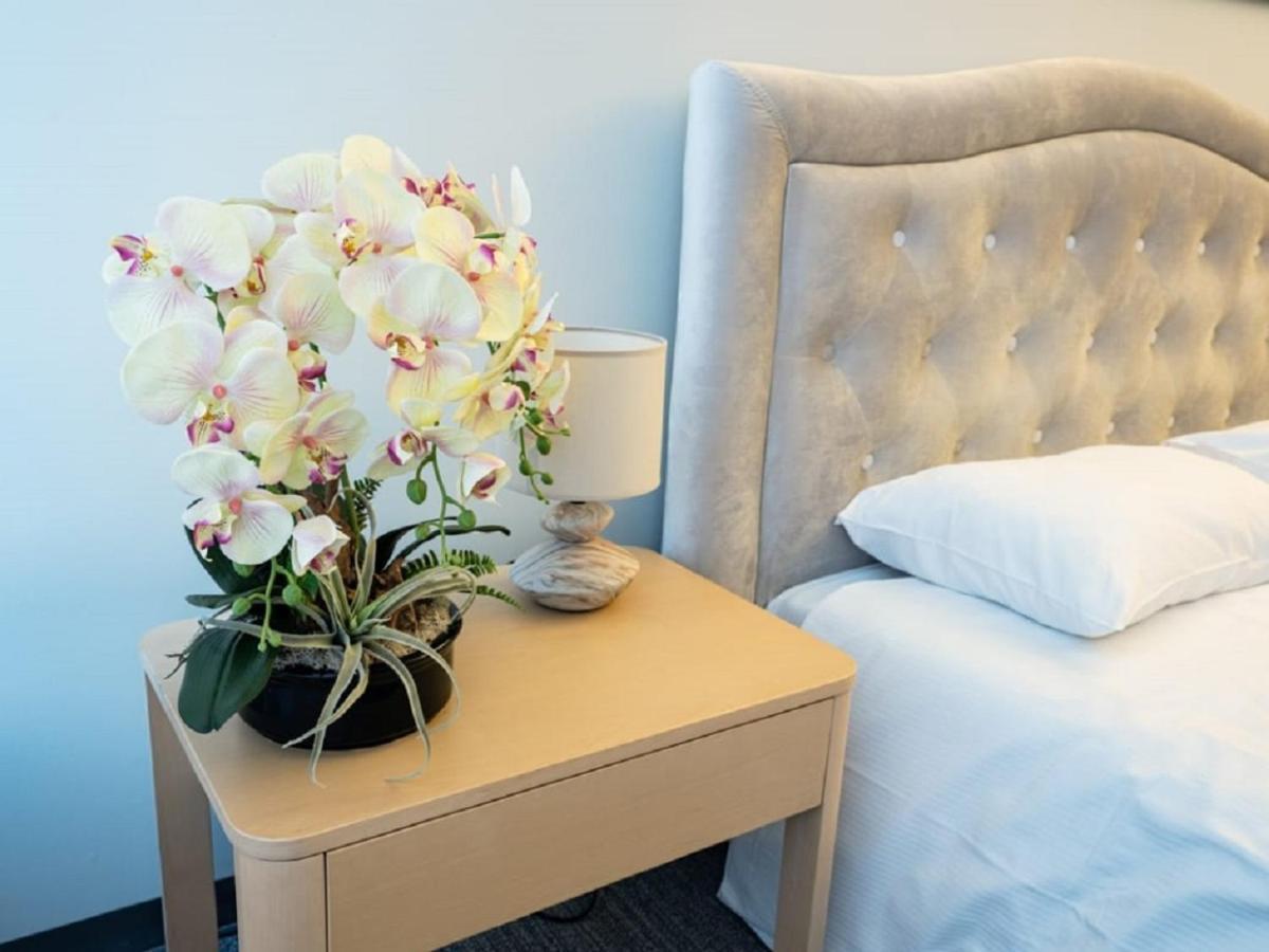 Zaliasis Slenis - Self Check-In Hotel - Free Parking Aukstkiemiai ภายนอก รูปภาพ